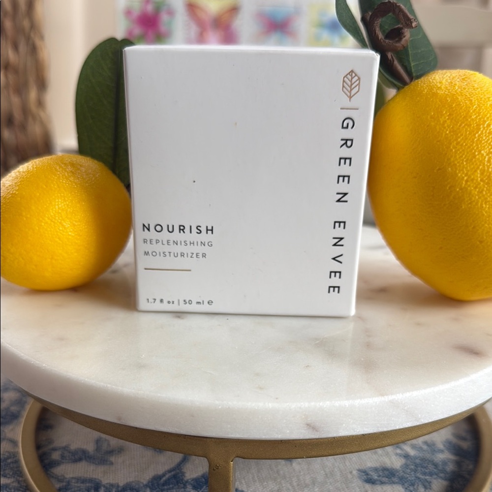 COPY - Nourish Replenishing Moisturizer - White